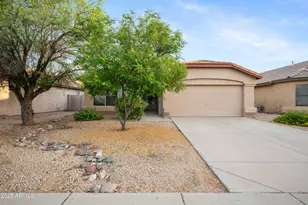 4515 E Lone Cactus Dr, Phoenix, AZ 85050 - Photo 1