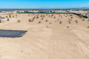 - E Day Spring Ln, Florence, AZ 85132 - Photo 1