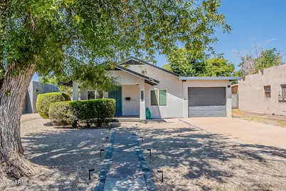 2112 N 25th Place, Phoenix, AZ 85008 - Photo 1