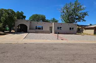 564 Raymond, Sierra Vista, AZ 85635 - Photo 1