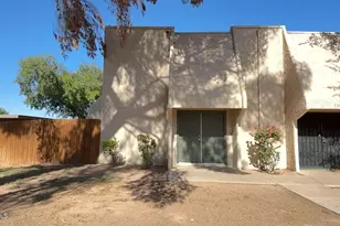 5902 W Golden Ln, Glendale, AZ 85302 - Photo 1