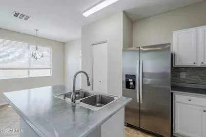 3024 S 101st Avenue, Tolleson, AZ 85353 - Photo 19