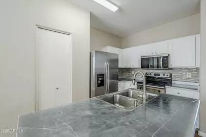 3024 S 101st Avenue, Tolleson, AZ 85353 - Photo 17