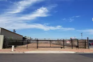 26 S 41st Pl, Phoenix, AZ 85034 - Photo 1