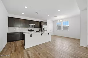 10002 W Piccadilly Rd, Avondale, AZ 85392 - Photo 17