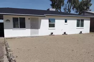 1216 E Desert Park, Phoenix, AZ 85020 - Photo 1