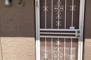 925 W Peoria Ave, Phoenix, AZ 85029 - Photo 1