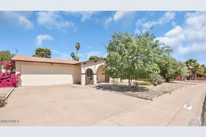 3452 E Laurel, Phoenix, AZ 85028 - Photo 1