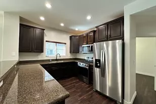 5350 E Deer Valley, Phoenix, AZ 85054 - Photo 1