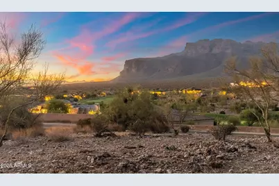 9111 E Canyon Creek Drive #14, Gold Canyon, AZ 85118 - Photo 1