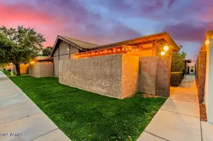 826 S Casitas Dr, Tempe, AZ 85281 - Photo 1