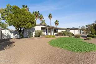 9821 N 29th Pl, Phoenix, AZ 85028 - Photo 1