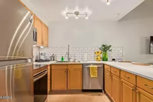 8055 E Thomas Rd, Scottsdale, AZ 85251 - Photo 1