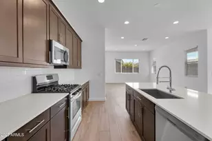 19027 W Sierra St, Surprise, AZ 85388 - Photo 9