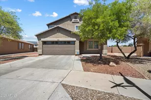 3102 W T Ryan Ln, Phoenix, AZ 85041 - Photo 1