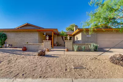 9053 N 28th, Phoenix, AZ 85028 - Photo 1