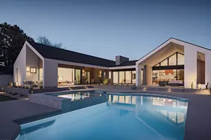 3046 N 45th St, Phoenix, AZ 85018 - Photo 1