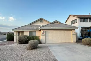 8005 W Lumbee St, Phoenix, AZ 85043 - Photo 1