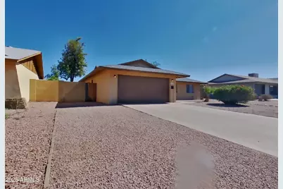 3822 W Mauna Loa, Phoenix, AZ 85053 - Photo 1