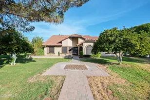 2703 E Vaughn Ave, Gilbert, AZ 85234 - Photo 1