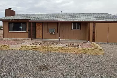 25290 Ochoco, Bouse, AZ 85325 - Photo 1