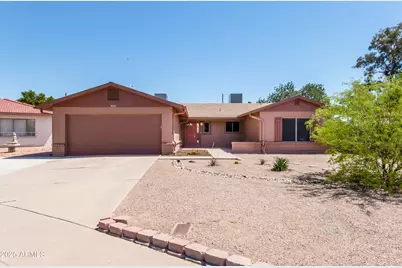 10213 N 51st, Glendale, AZ 85302 - Photo 1