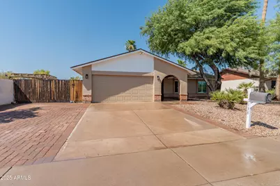 3138 W Danbury, Phoenix, AZ 85053 - Photo 1