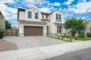 947 E Ladbroke Way, Gilbert, AZ 85297 - Photo 1