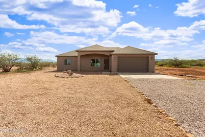 2105 N Ellie, Huachuca City, AZ 85616 - Photo 1