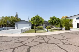 4020 N 33rd, Phoenix, AZ 85018 - Photo 1