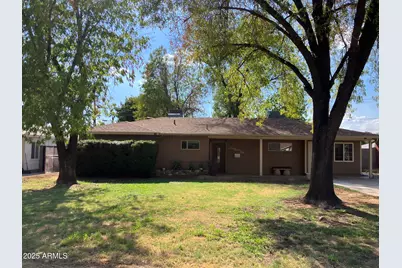 6750 N 11th Place, Phoenix, AZ 85014 - Photo 1