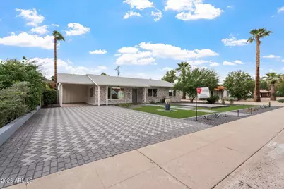 911 W Verde Lane, Phoenix, AZ 85013 - Photo 1