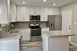 1014 W Anderson Dr, Phoenix, AZ 85023 - Photo 1