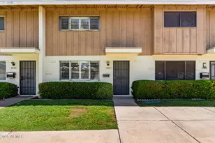 5411 N Black Cyn Hwy, Phoenix, AZ 85017 - Photo 1