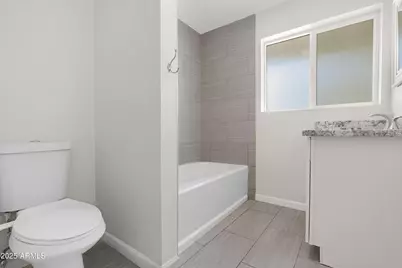 3001 N 43rd Place, Phoenix, AZ 85018 - Photo 31