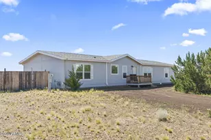 1137 W Mountain View, Taylor, AZ 85939 - Photo 1