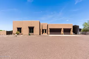 1744 W Maddock Rd, Phoenix, AZ 85086 - Photo 1