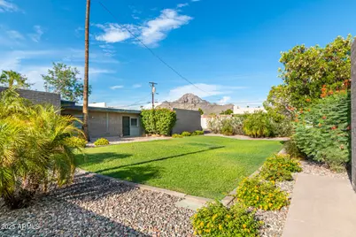 1722 E Ocotillo Road #2, Phoenix, AZ 85016 - Photo 1