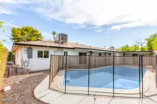 3336 E Earll Dr, Phoenix, AZ 85018 - Photo 1