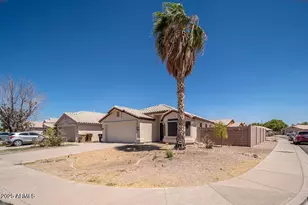 8653 W Paradise Ln, Peoria, AZ 85382 - Photo 1