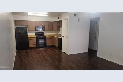 6156 E Greenway Street #Apt 3, Mesa, AZ 85205 - Photo 1