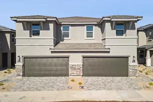 5834 E Zachary Dr, Phoenix, AZ 85054 - Photo 1