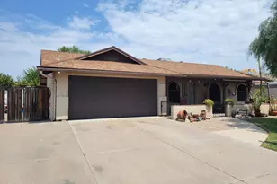 2266 E Diamond, Mesa, AZ 85204 - Photo 1