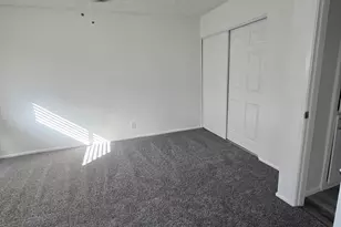 2211 W Pecan Rd, Phoenix, AZ 85041 - Photo 17