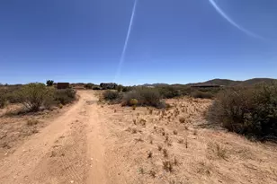7050 S Heart Rock, Skull Valley, AZ 86338 - Photo 1