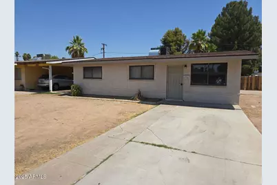 2701 N 26th Place, Phoenix, AZ 85008 - Photo 1