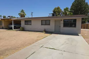 2701 N 26th Pl, Phoenix, AZ 85008 - Photo 1