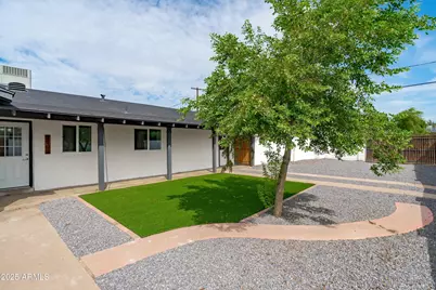 1702 W Indian School Road, Phoenix, AZ 85015 - Photo 1