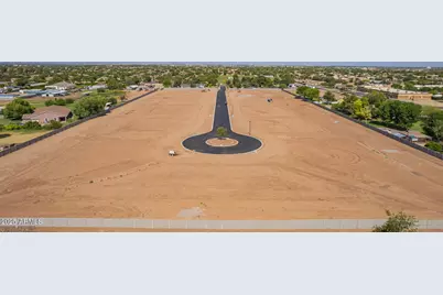 669 E Loma Vista, Gilbert, AZ 85295 - Photo 1