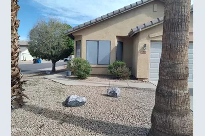 3220 E Hononegh Drive, Phoenix, AZ 85050 - Photo 1